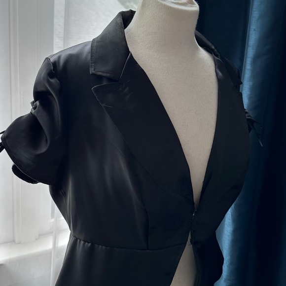 Torrid Black Bolero Jacket - Chic & Versatile Layering Piece | Plus Size Fashion - Picture 1 of 4